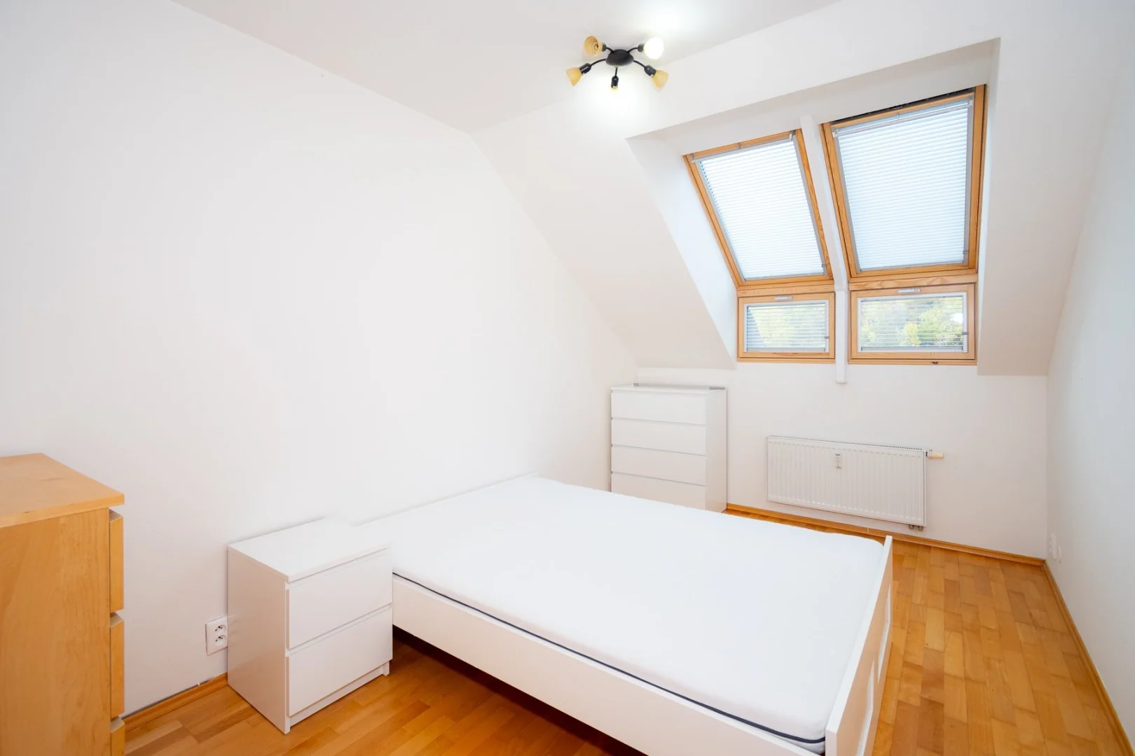 Pronájem bytu 3+kk, 84m², Na Neklance Praha