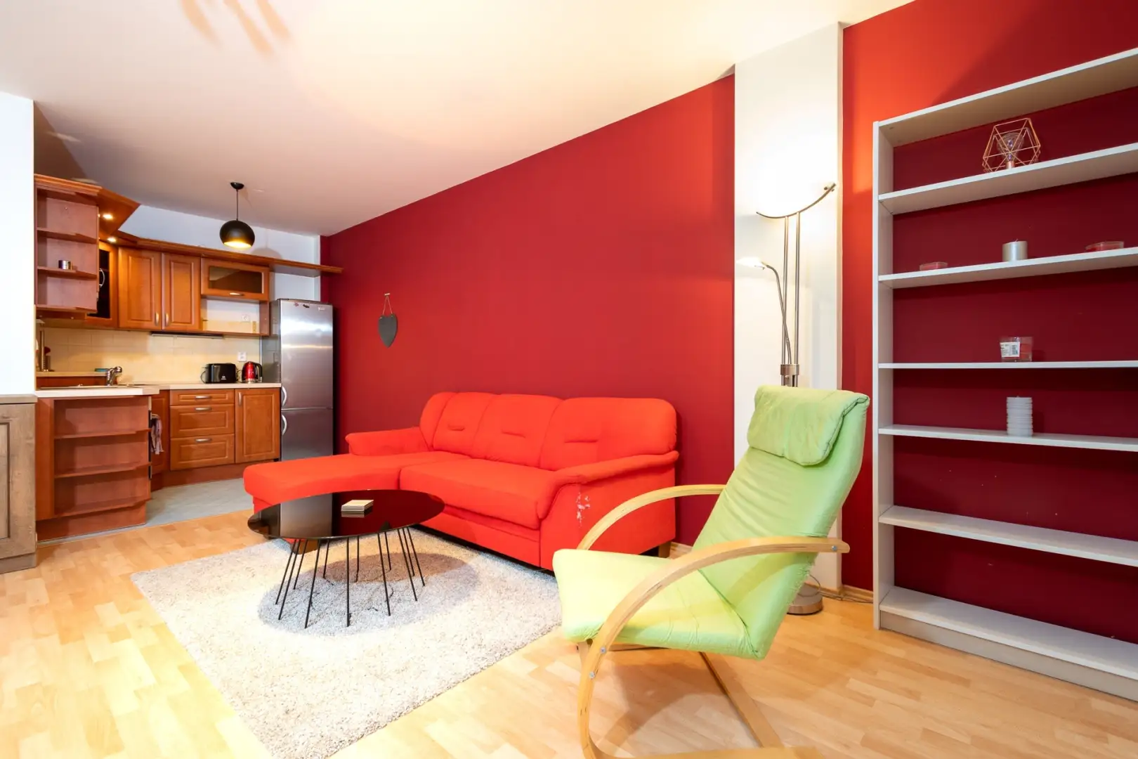 Pronájem bytu 2+kk  o výměře 55 m²  - Praha - Holešovice