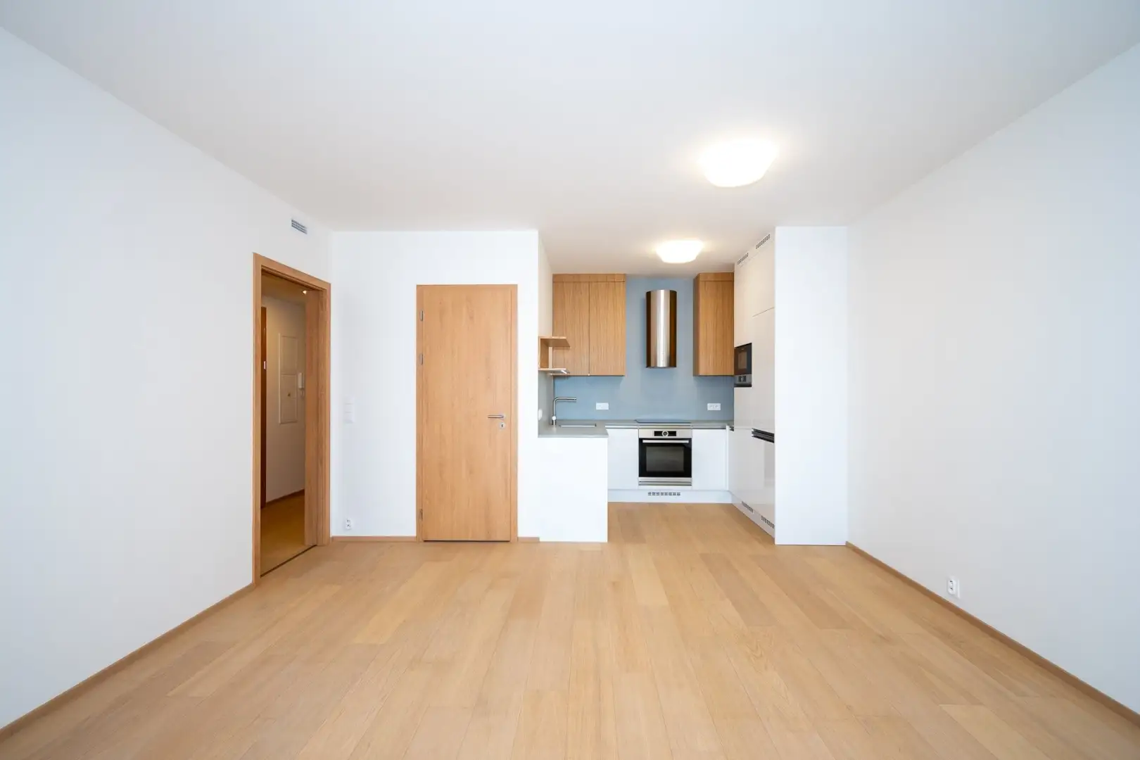 Pronájem byty 2+kk, 54 m² - Praha - Modřany