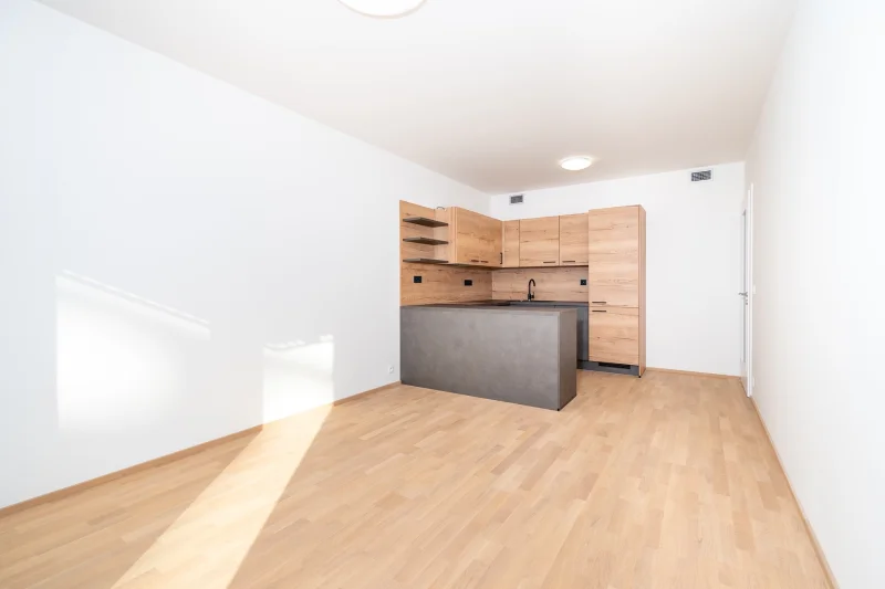 Moderní byt 2+kk/B, nezařízený, ul. Smržových, Praha 9 - Vysočany