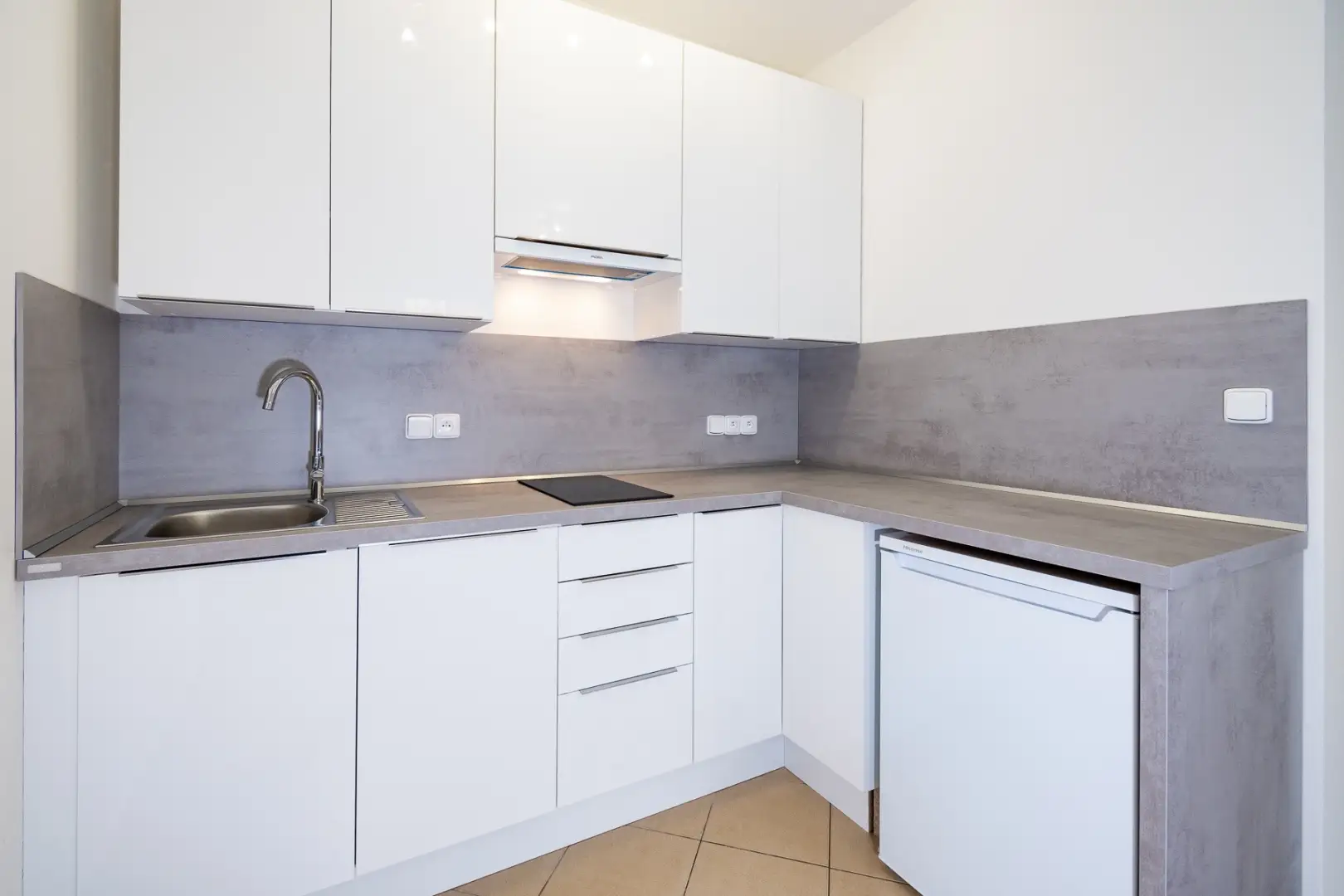 Pronájem bytu 2+kk, 40,6m2, ulice Přípotoční 1528/2, Praha - Vršovice