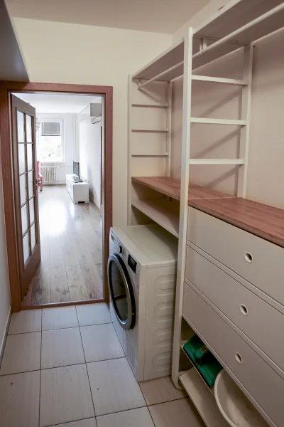 Pronájem bytu 2+kk 41m² - Praha - Modřany