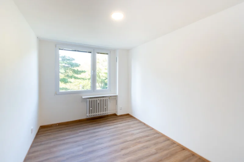Pronájem bytu 2+kk, 45 m² - Praha - Kobylisy