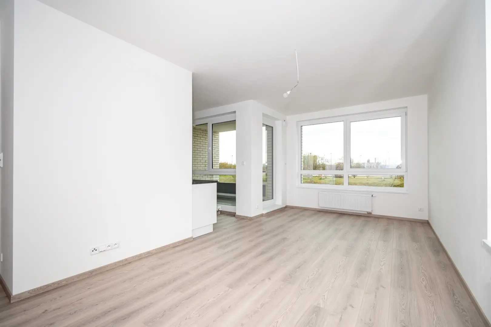 Pronájem bytu 2+kk, 54m2 s balkónem, ulice Františka Jansy, Praha - Dolní Měcholupy