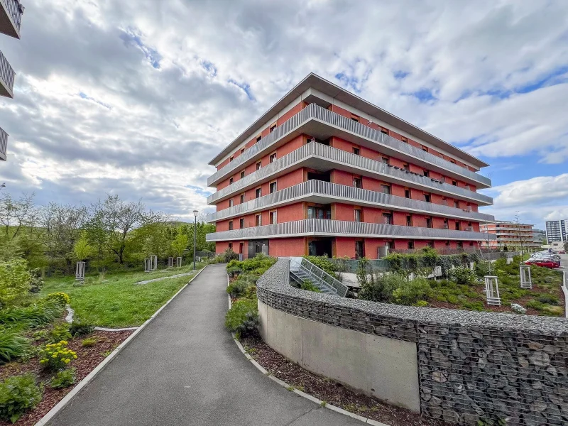 Pronájem byty 2+kk, 54 m² - Praha - Modřany