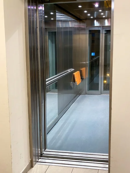 Pronájem byty 1+kk  s výměrou 28m² a vlastním parkováním  Praha - Stodůlky