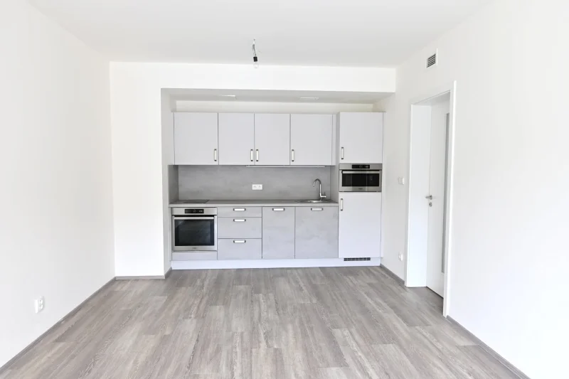 Pronájem bytu 3+kk/L/G o výměře 60 m² v lokalitě Praha - Košíře