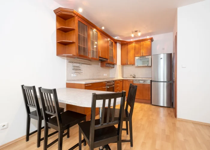 Pronájem bytu 2+kk/B/G/K 56m² - Praha - Hlubočepy