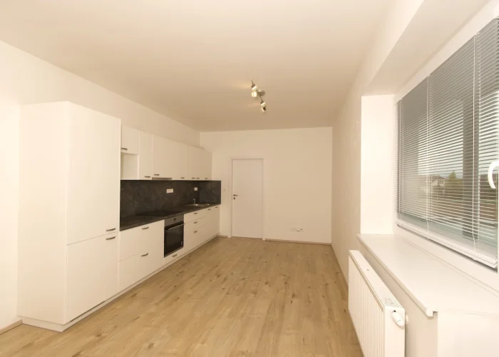 Pronájem bytu 2+kk/B/G/S, 45 m², nezařízený, Rakovník II