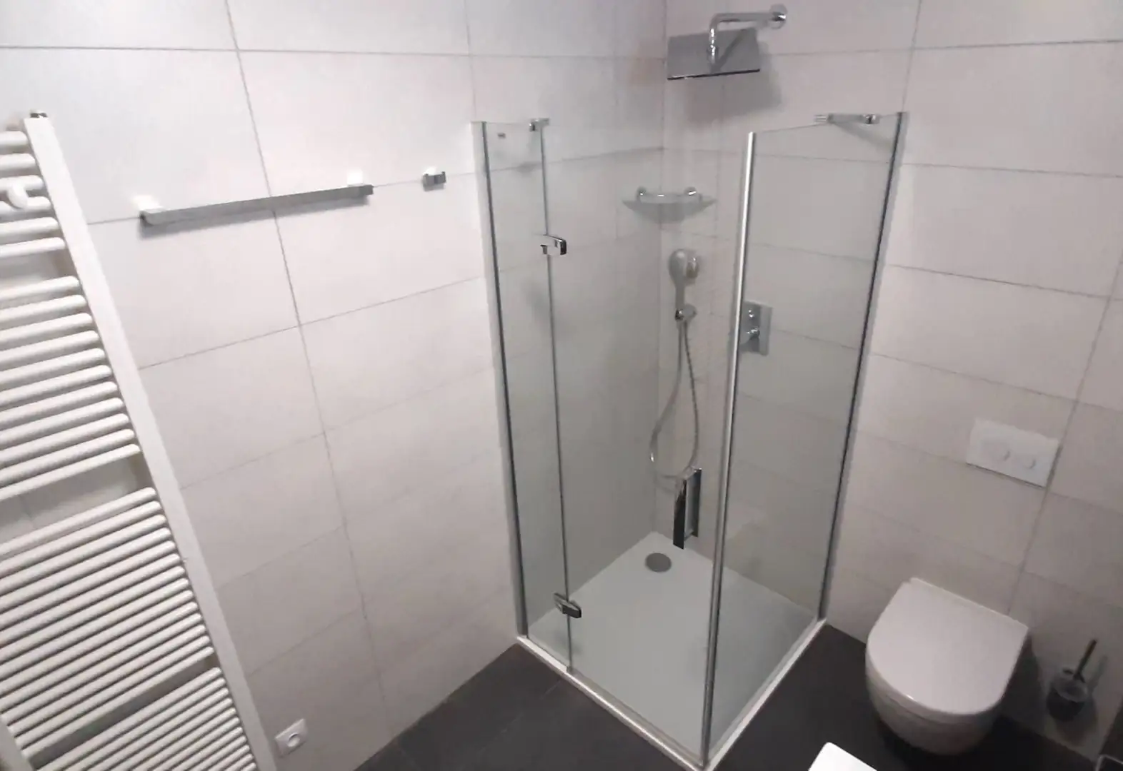 Pronájem moderního bytu 1+kk, 33 m2 + balkon,  Praha 7 - Holešovice