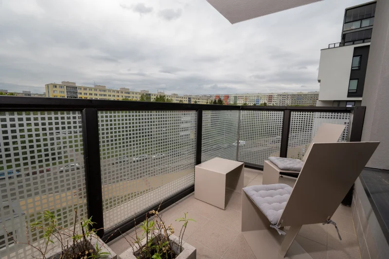Pronájem bytu 2+kk/T/G o výměře 56m² - Praha - Střížkov