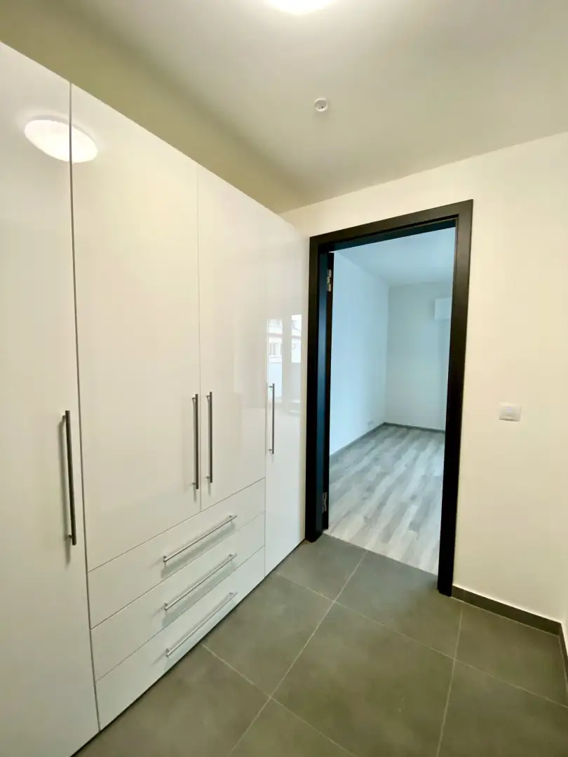 Pronájem nového bytu 1+kk/B, 33m2, nezařízený, Praha 7 - Holešovice