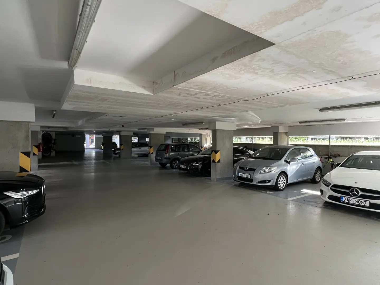 Pronájem byty 1+kk, 56 m² - Praha - Vysočany