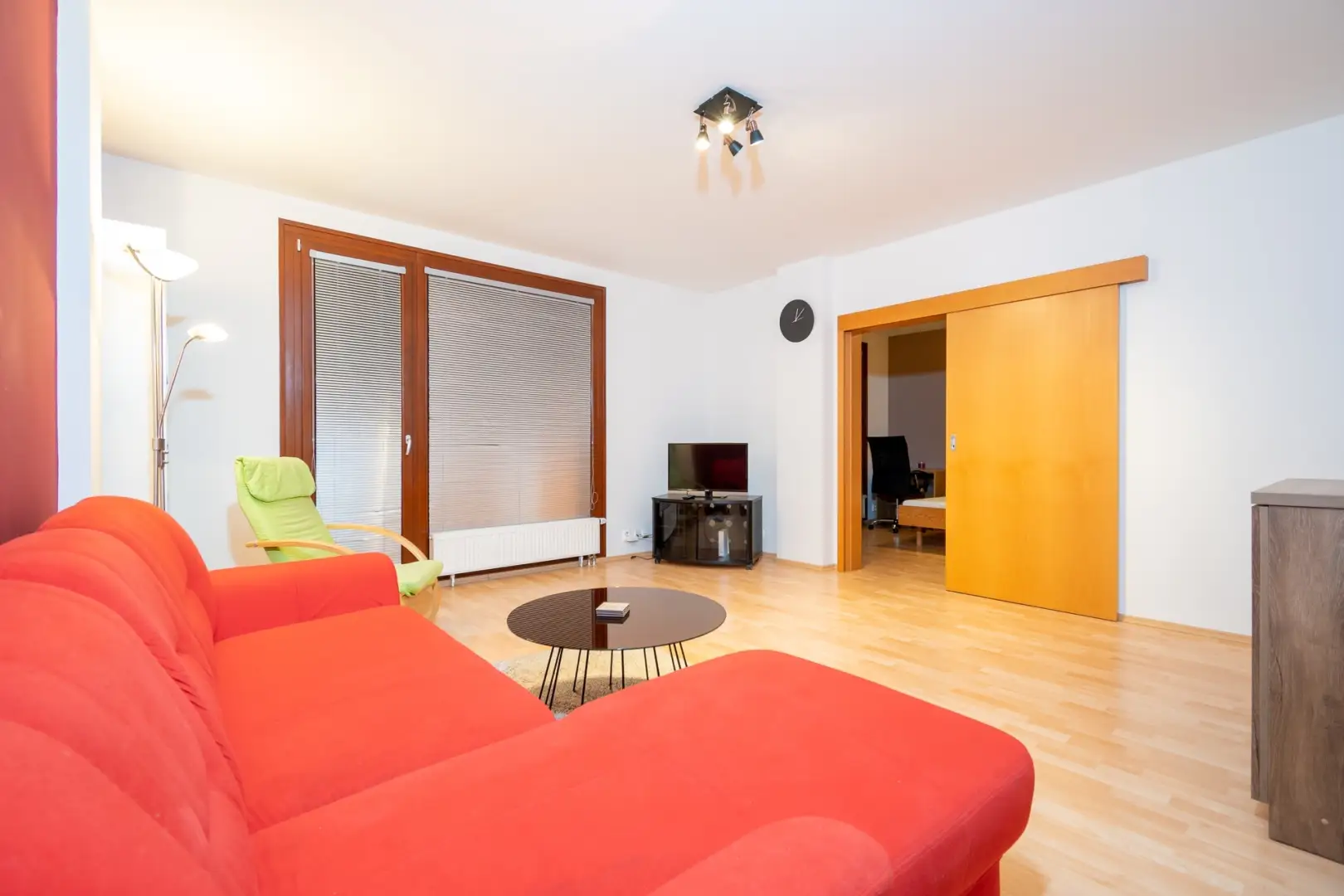 Pronájem bytu 2+kk  o výměře 55 m²  - Praha - Holešovice