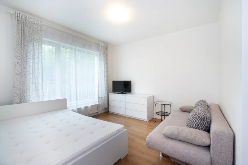Pronájem byty 1+kk, 33 m² - Praha - Hlubočepy