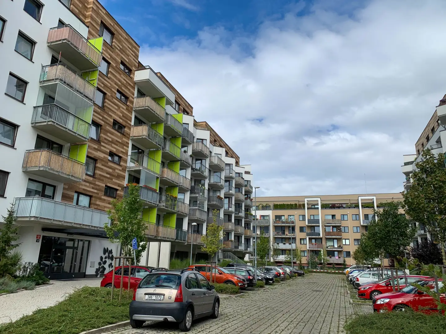 Pronájem bytu 1+kk, ulice Makedonská, 34 m² + balkon