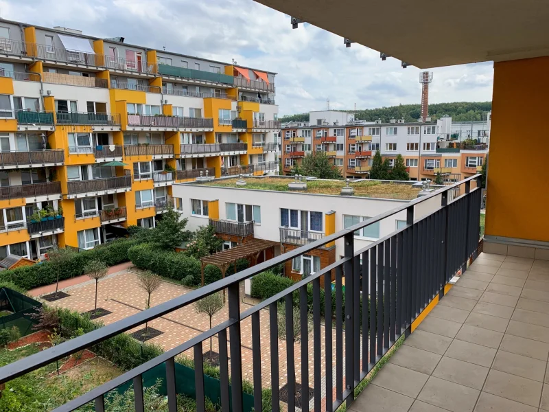Pronájem bytu 2+kk/B/G o výměře 50m²  v lokalitě Praha - Vysočany