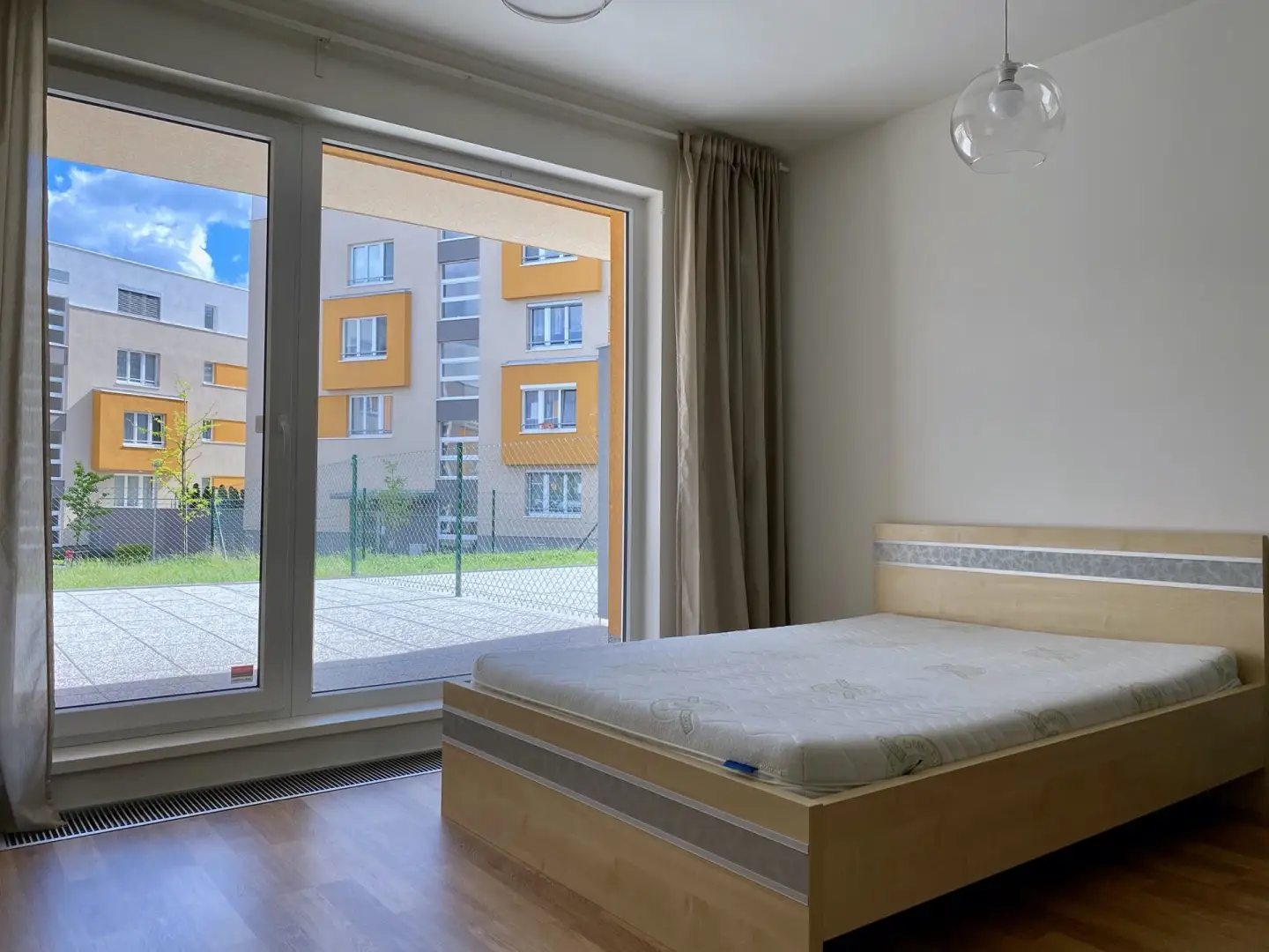 Pronájem bytu 1+kk/ 35m2,  ulice Františka Diviše, Praha Uhříněves