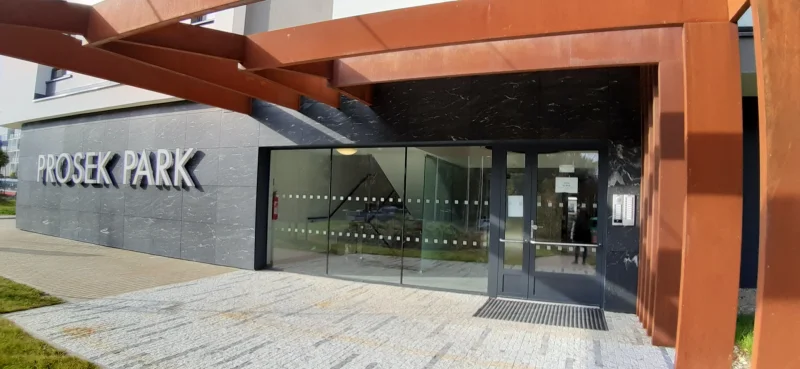 Pronájem bytu 2+kk/T/G o výměře 56m² - Praha - Střížkov