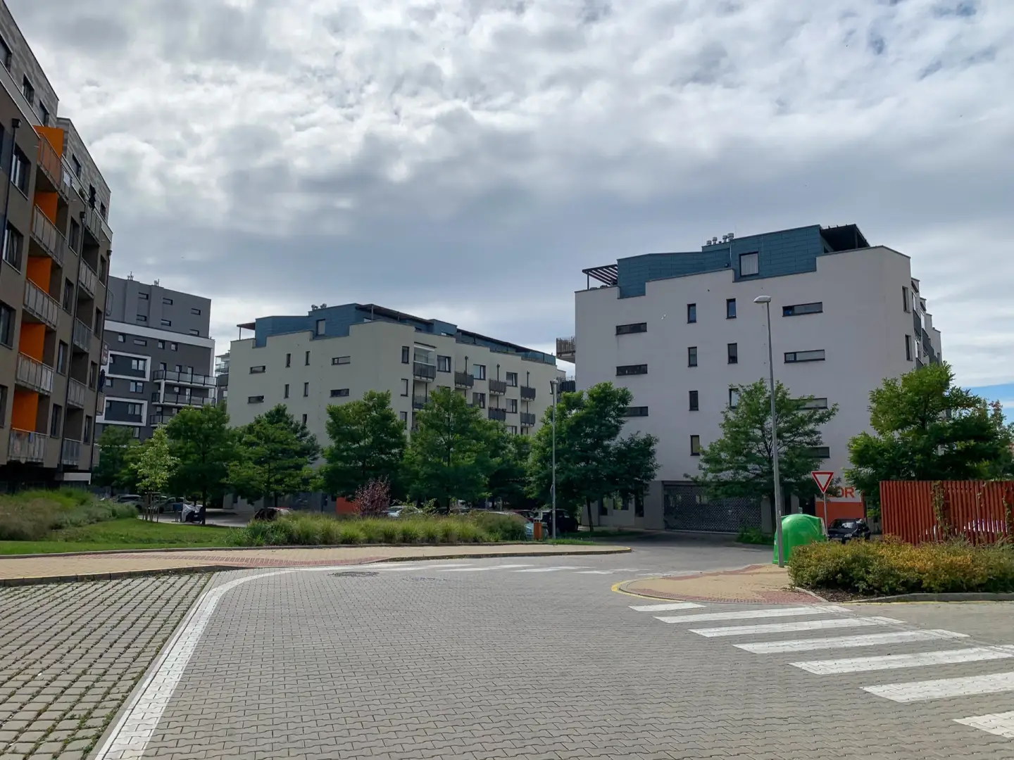 Pronájem bytu 1+kk, ulice Makedonská, 34 m² + balkon