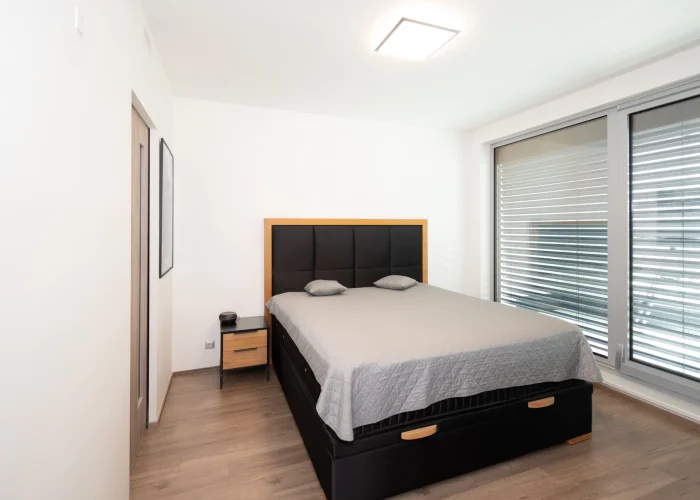 Pronájem bytu 2+kk 55 m², Praha - Libeň