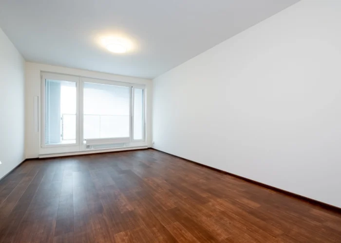 Pronájem bytu 2+kk s balkónem, ulice Poděbradská 1158/49, Praha - Hloubětín