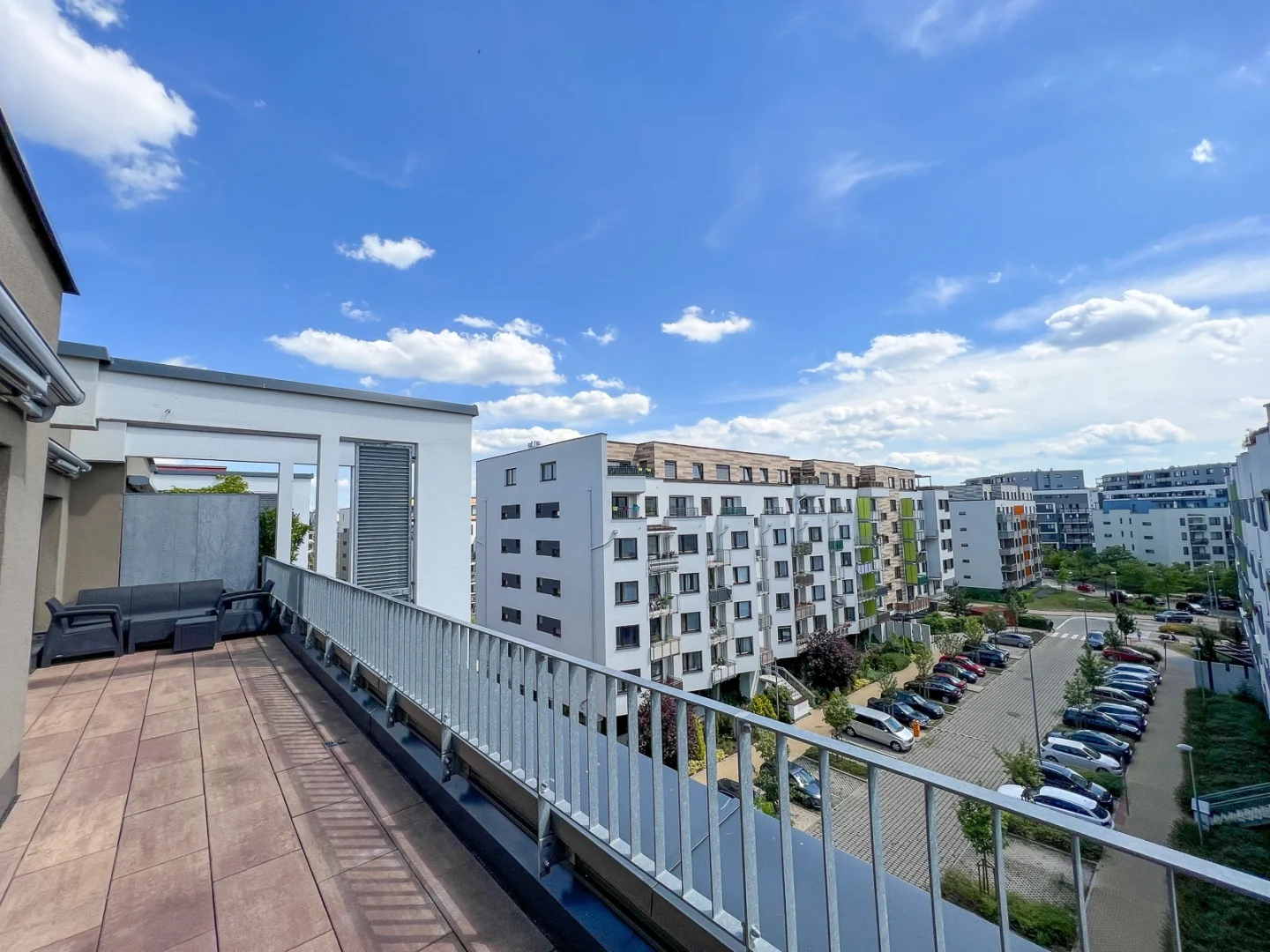 Pronájem bytu 4+kk s terasou, ulice Zakšínská 609/13, Praha - Střížkov