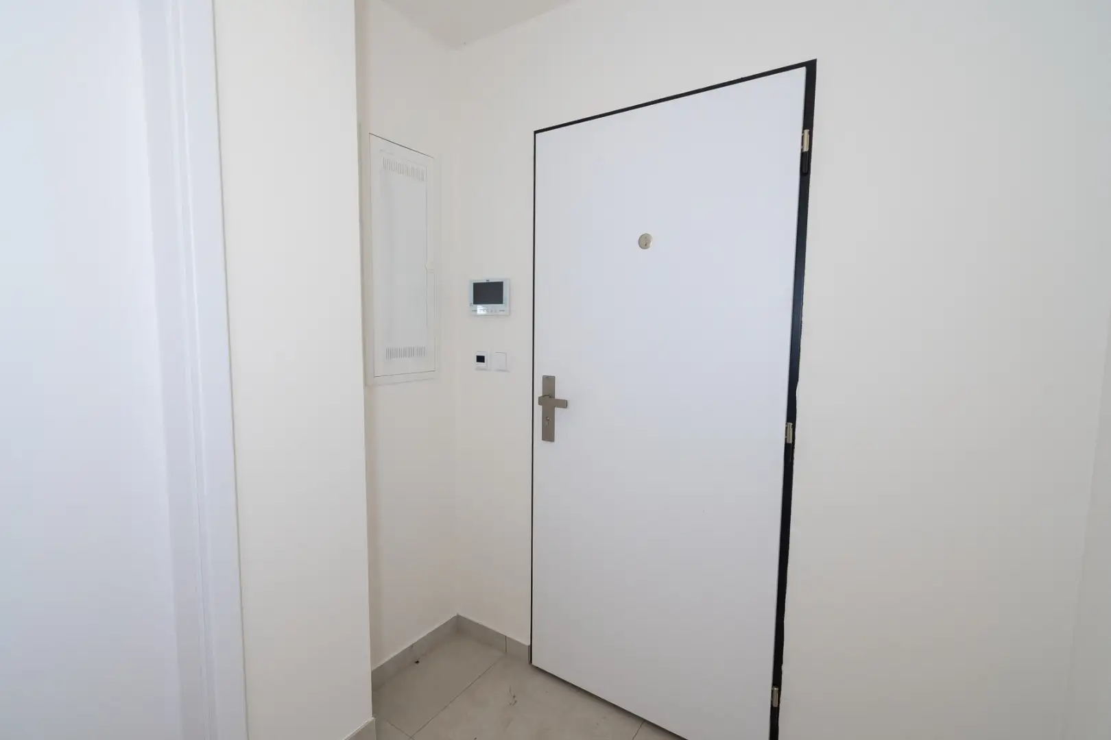 Pronájem bytu 1+1, 35 m² - Praha - Smíchov