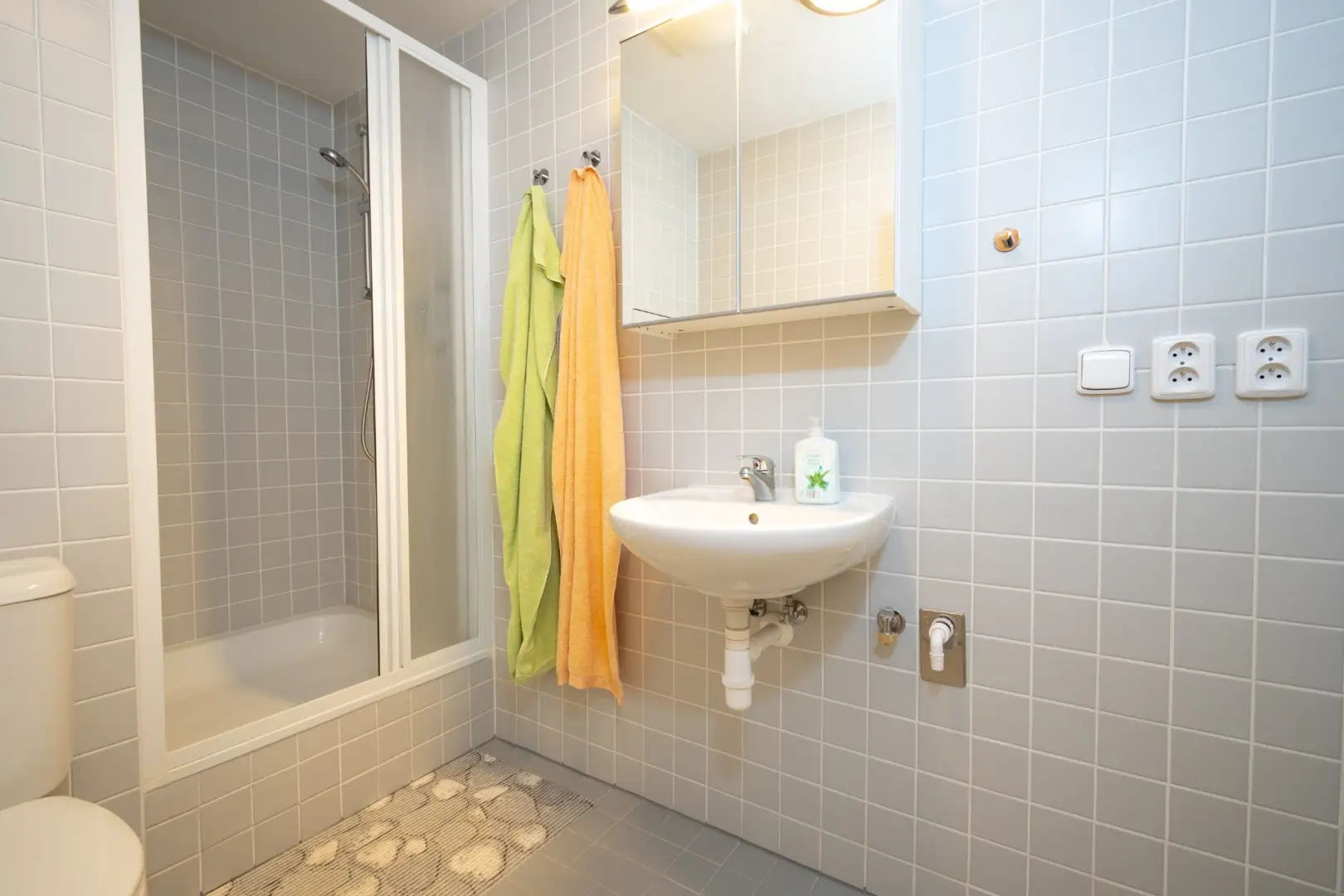 Pronájem byty 1+kk  s výměrou 28m² a vlastním parkováním  Praha - Stodůlky