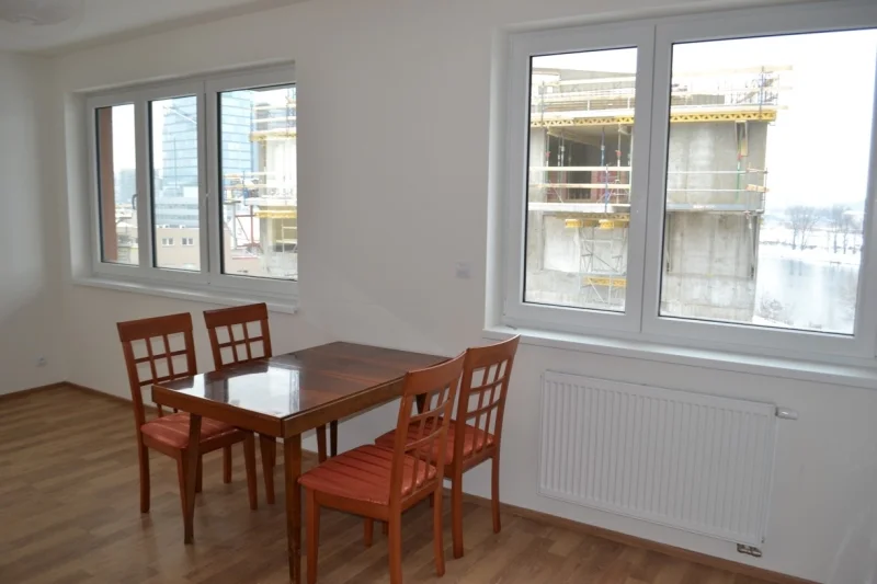 Pronájem bytu 2+kk/G/S 58m² - Praha - Holešovice