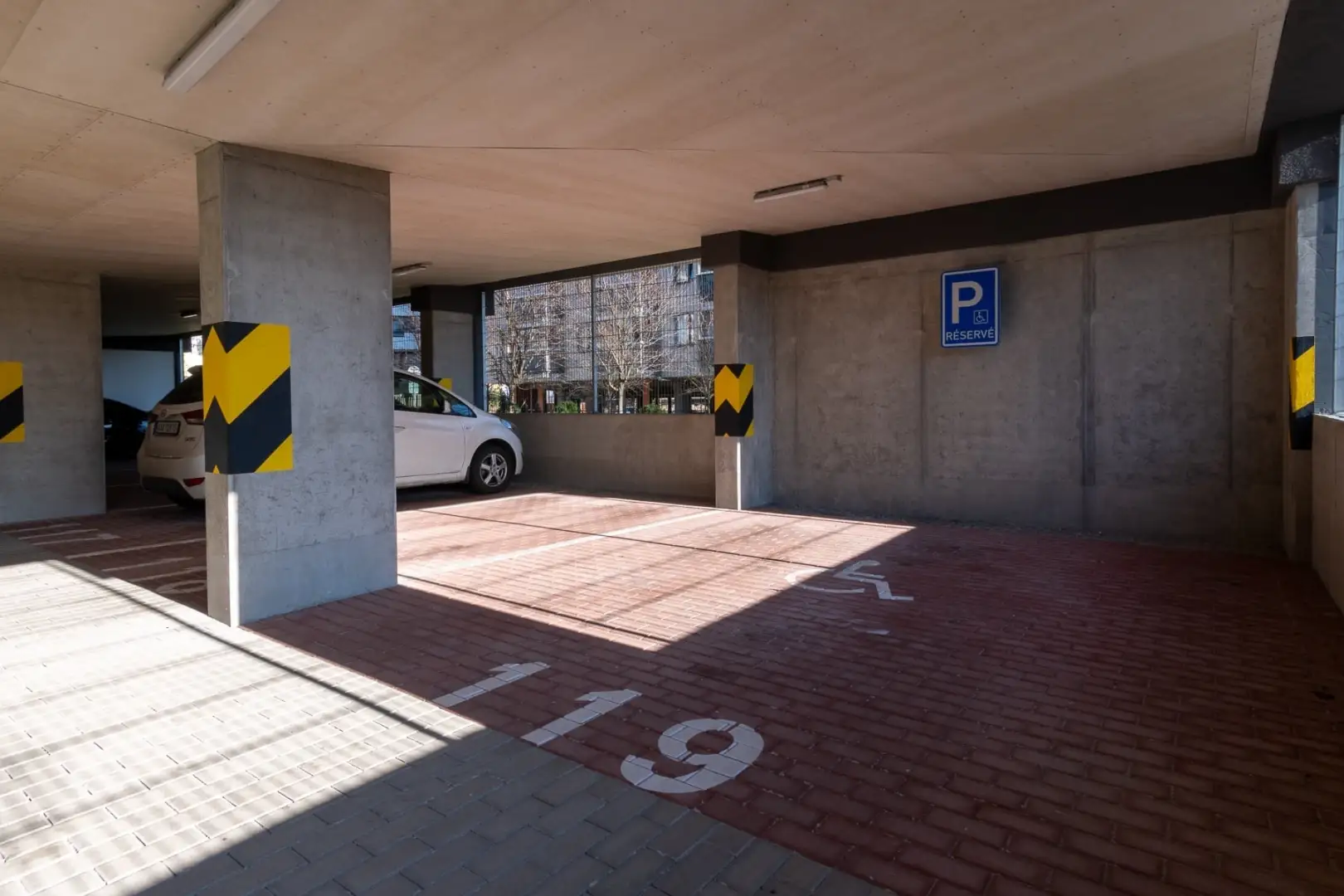 Pronájem bytu 2+kk/B/G o výměře 55m² - Praha - Střížkov