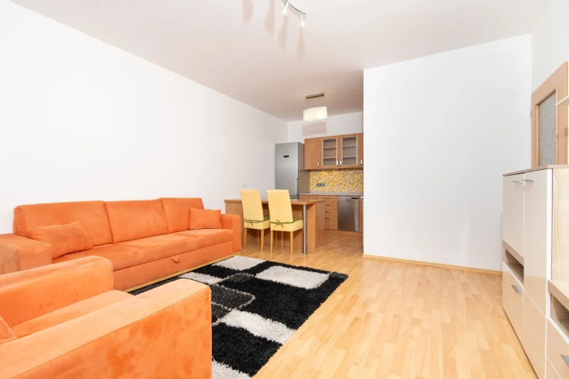 Pronájem bytu 2+kk/T/G o velikosti 52 m² - Praha - Vysočany
