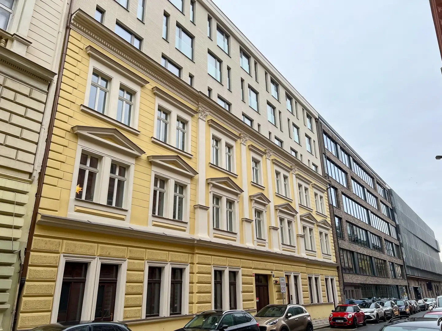 Pronájem bytu 1+1, Na Valentince 494/6, Praha - Smíchov