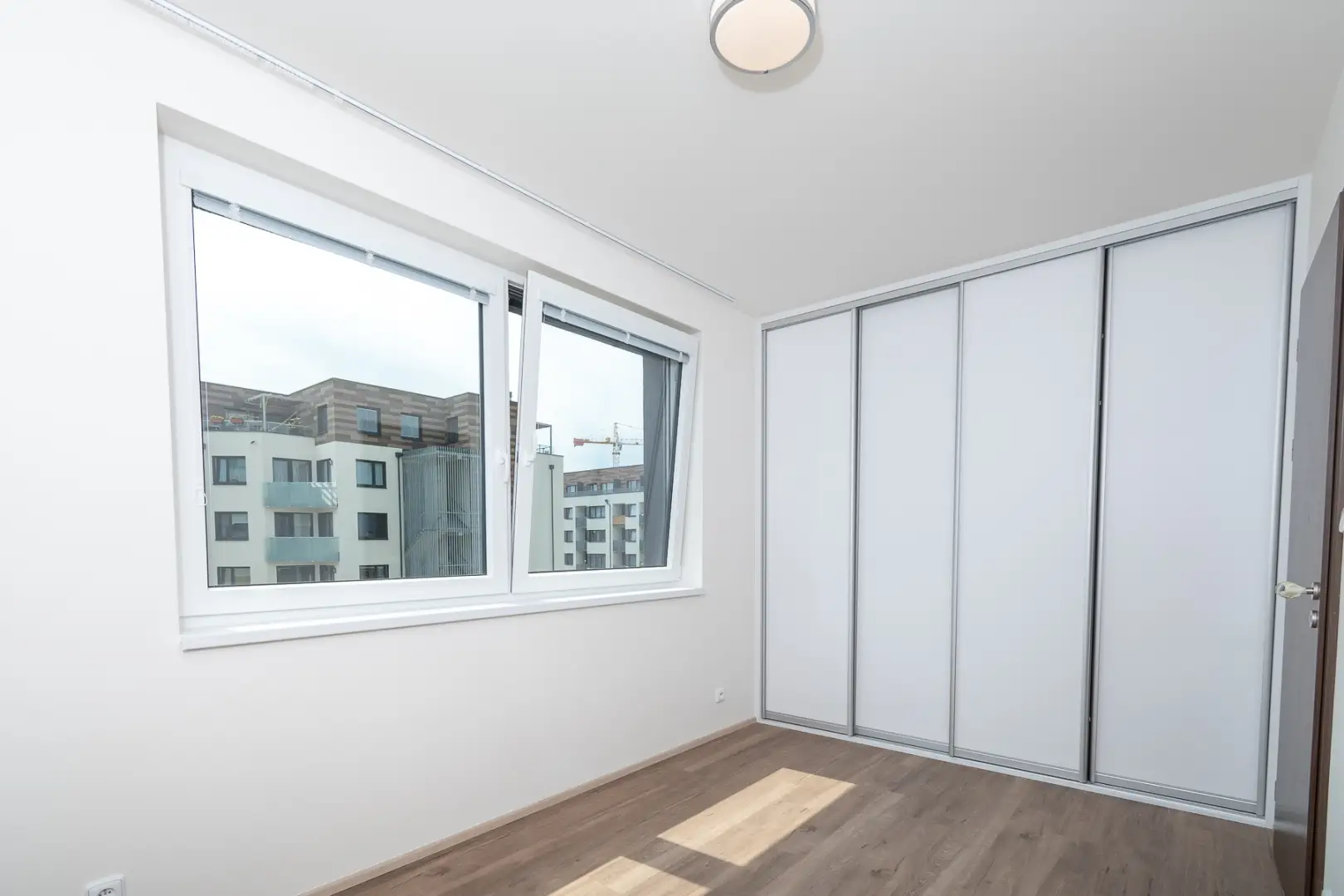 Pronájem bytu 2+kk s garáží, náměstí Olgy Scheinpflugové 1280/1, Praha - Hlubočepy