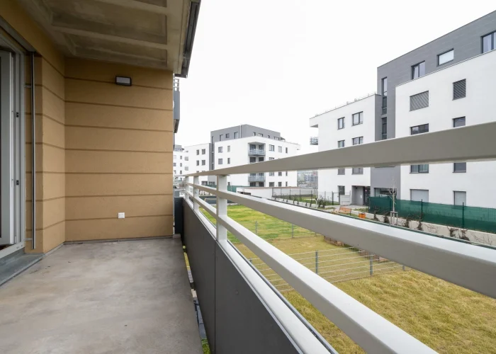 Pronájem bytu 2+kk/B/S 58 m² - Praha - Vysočany