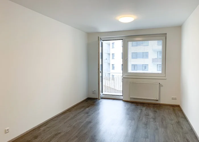 Pronájem bytu 2+kk/B, 53m² - Praha - Střížkov