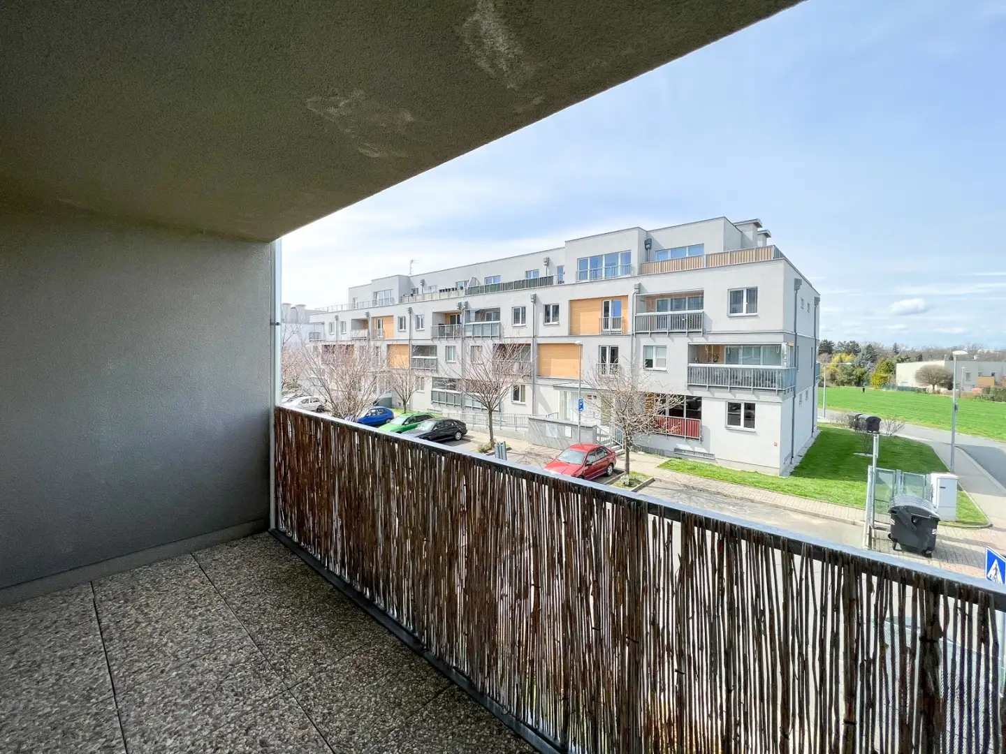 Podnájem bytu 2+kk, ulice Saturnova 1332/52, Praha - Uhříněves