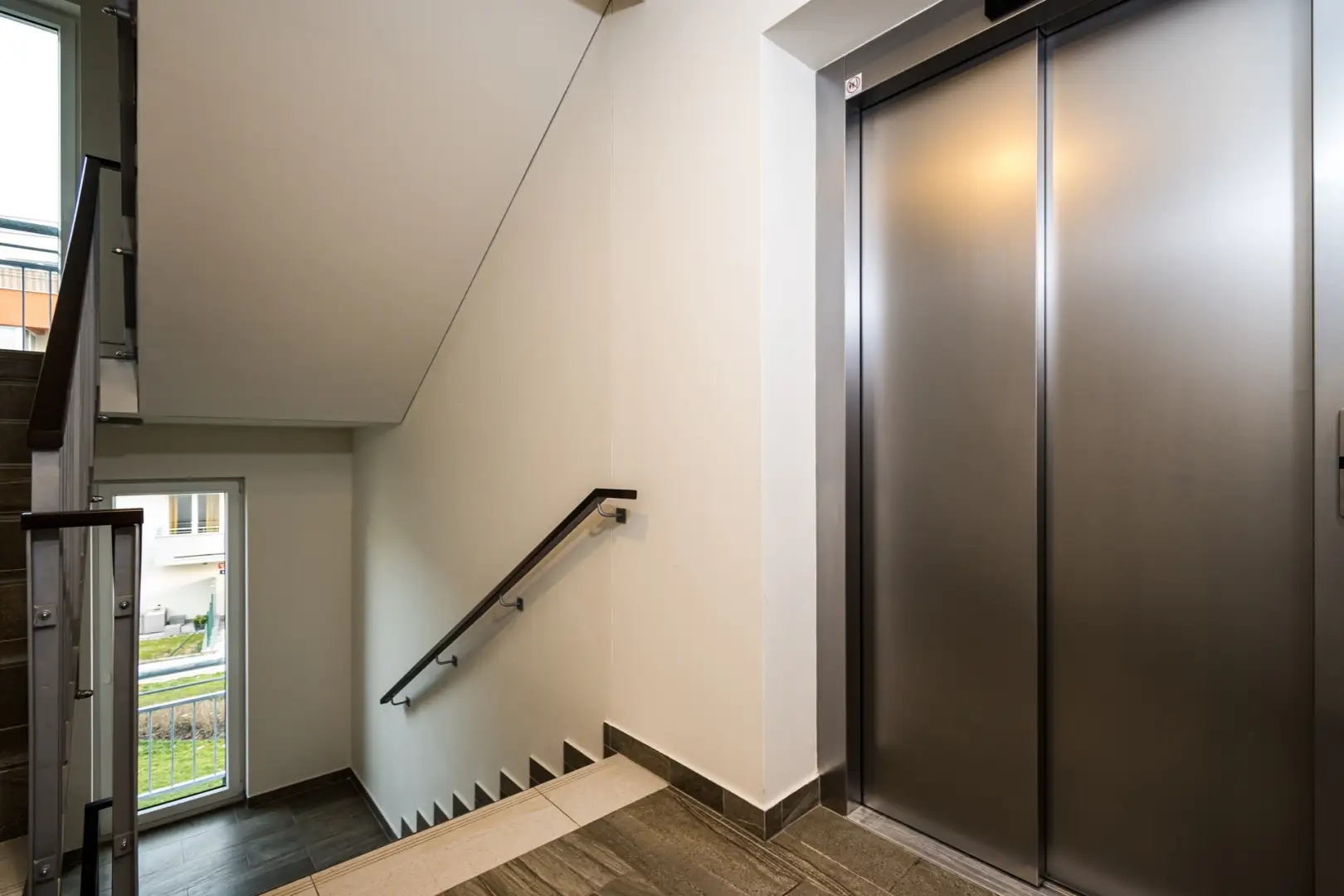 Pronájem bytu 1+kk 33m² - Praha - Stodůlky
