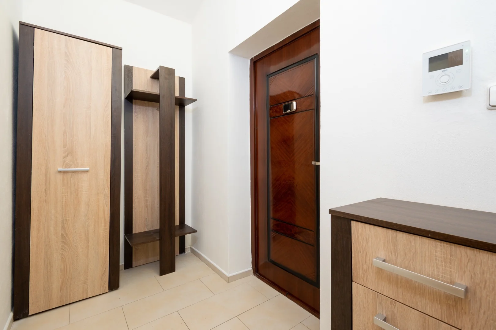Pronájem bytu 3+1, 80m² - Praha - Košíře