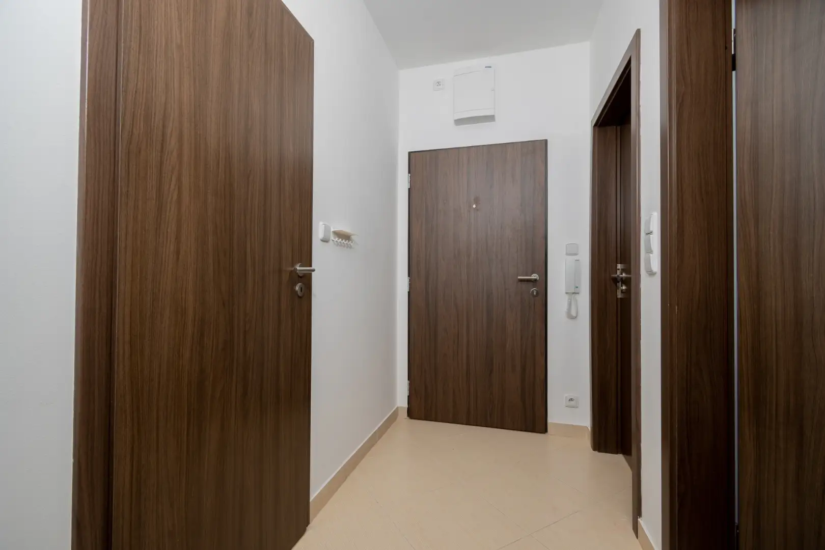Pronájem bytu 2+kk 56m² - Praha - Střížkov