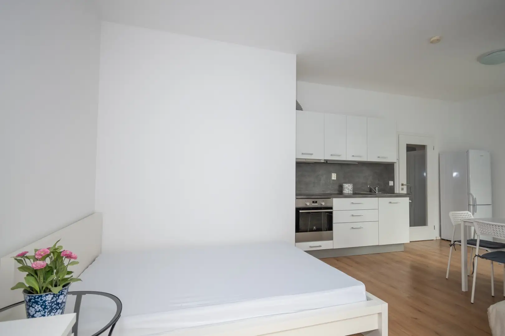 Pronájem bytu 1+kk, ulice Silurská 1225/2, Praha - Hlubočepy