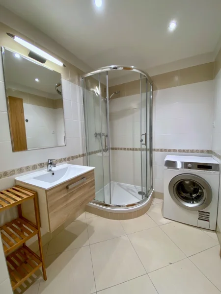 Pronájem bytu 1+kk/ 35m2,  ulice Františka Diviše, Praha Uhříněves