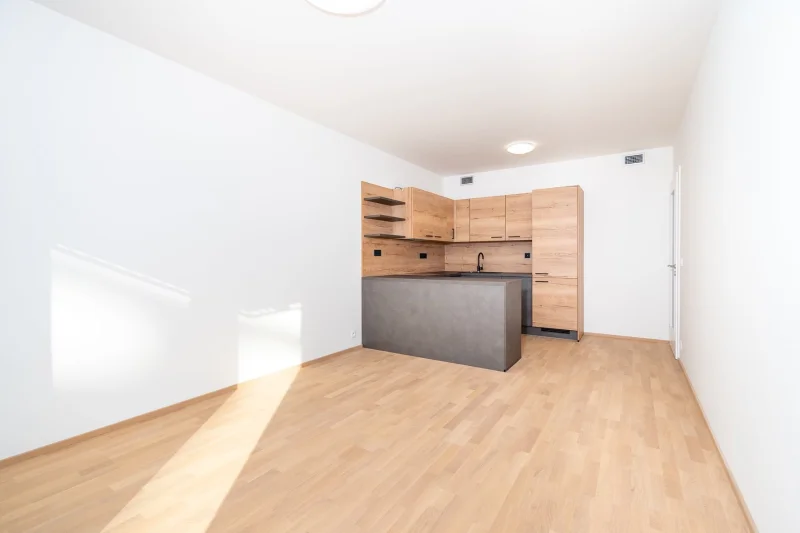 Moderní byt 2+kk/B, nezařízený, ul. Smržových, Praha 9 - Vysočany