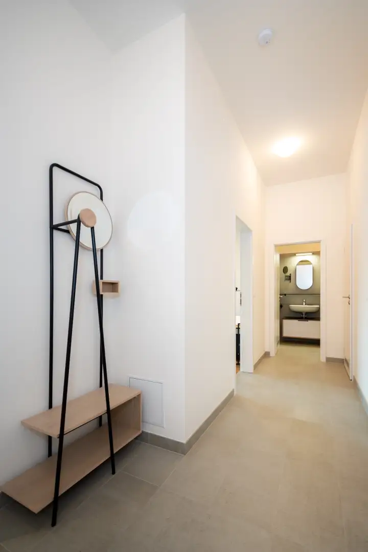 Pronájem bytu 2+kk o výměře 64.4 m² s balkónem, Praha - Karlín