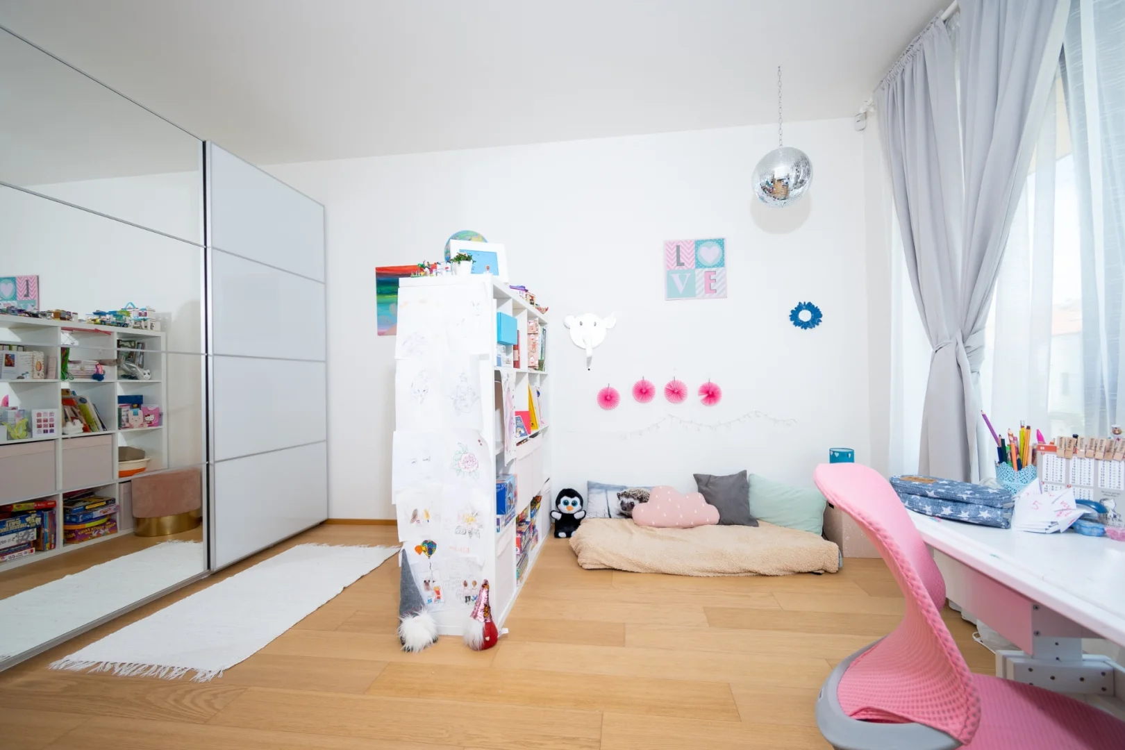 Pronájem bytu 4+kk/G/Z o výměře 120 m²  Praha - Košíře