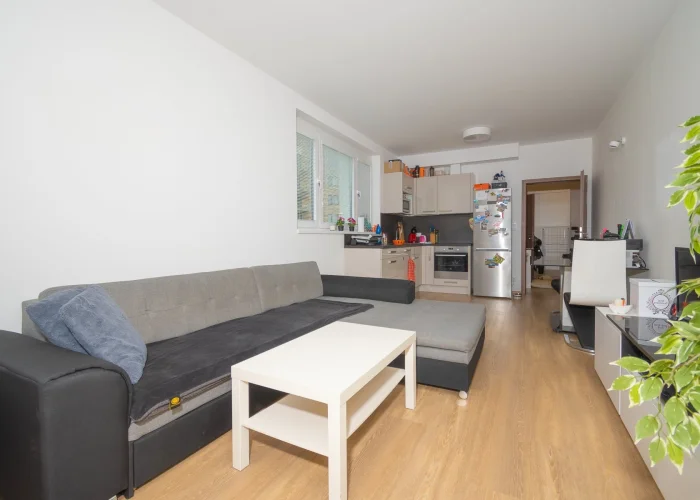 Pronájem bytu 2+kk, 56,9m2, ulice Makedonská, Praha - Střížkov