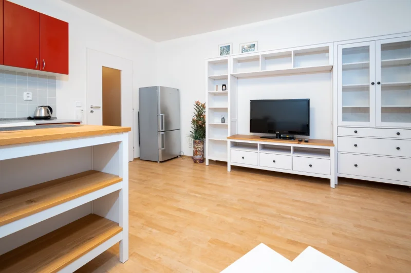 Pronájem byty 1+kk  s výměrou 28m² a vlastním parkováním  Praha - Stodůlky