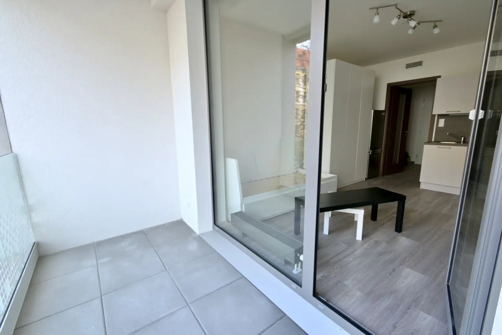 Pronájem bytu 1+kk o výměře 33 m² s lodžií v lokalitě Praha - Košíře