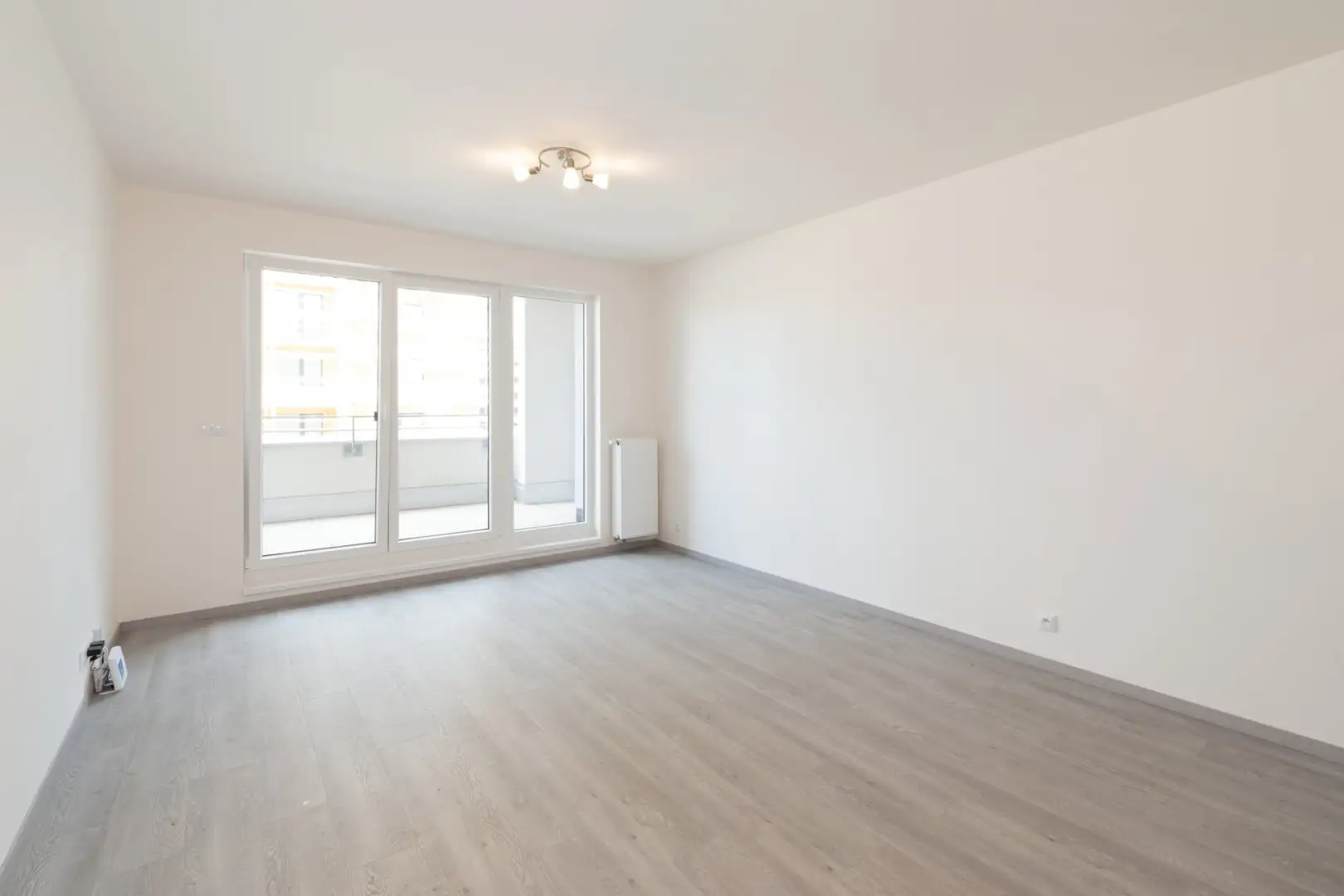 Pronájem bytu 1+kk 34 m², Praha - Vysočany