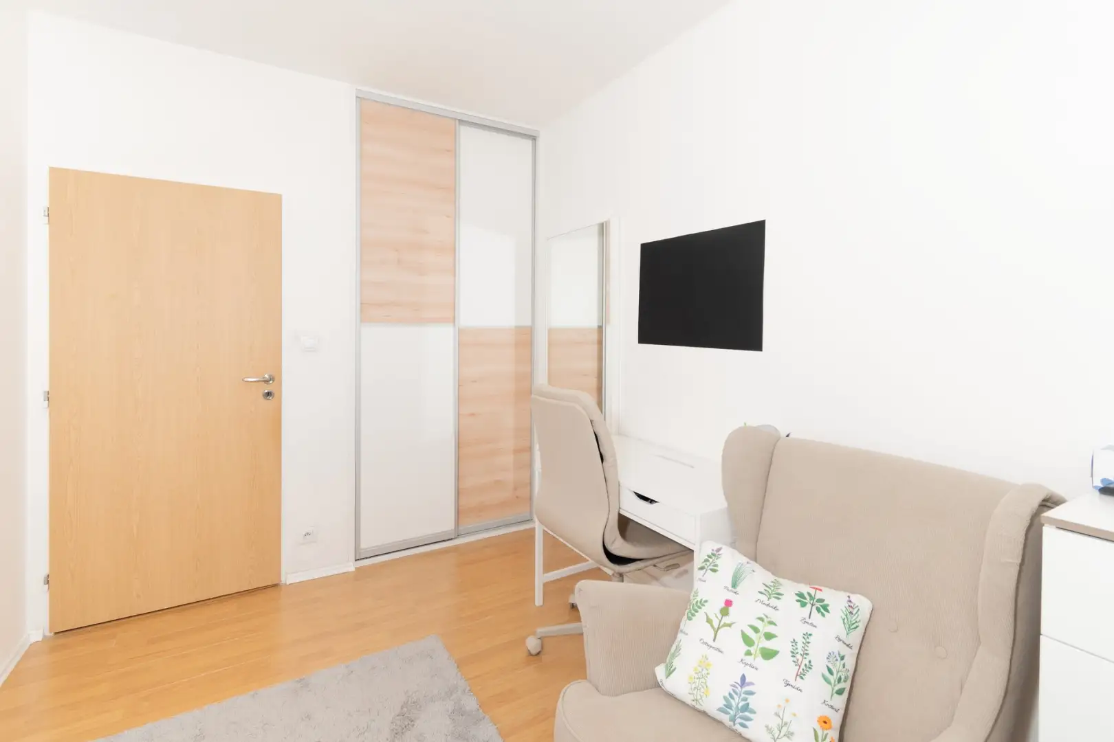 Pronájem bytu 2+kk, 48 m² - Praha - Vysočany